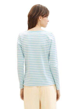 interlock with contrast neck