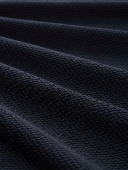 Sweatshirt with buttons