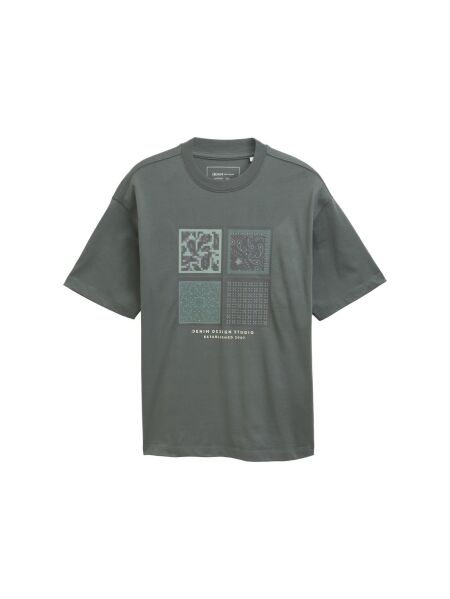 oversized printed t-shirt