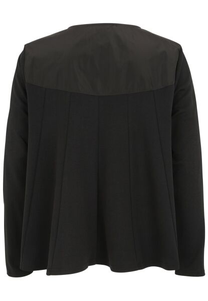 Jacke gewirkt