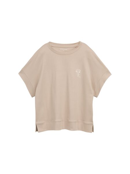 T-shirt crew neck chest artwor