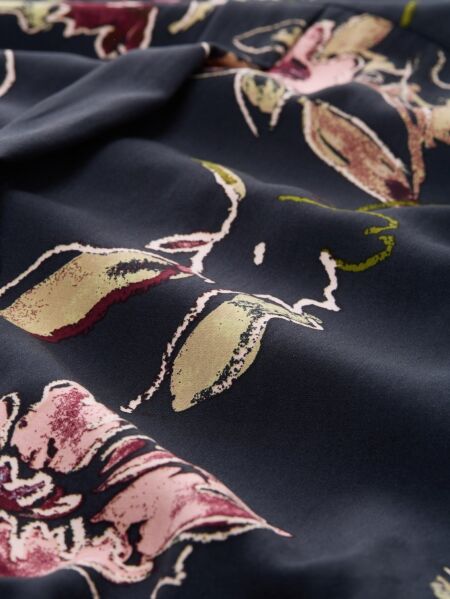 blouse printed shortsleeve