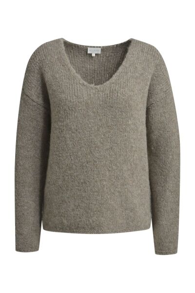 V-NECK PULLOVER WITH OVERSIZED SHOU