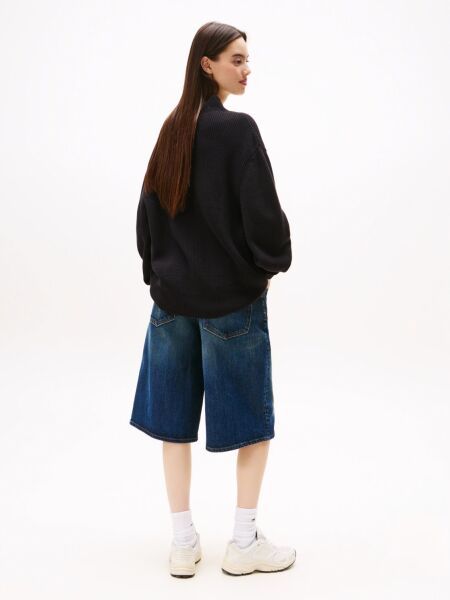 TJW MOCKNECK BADGE SWEATER