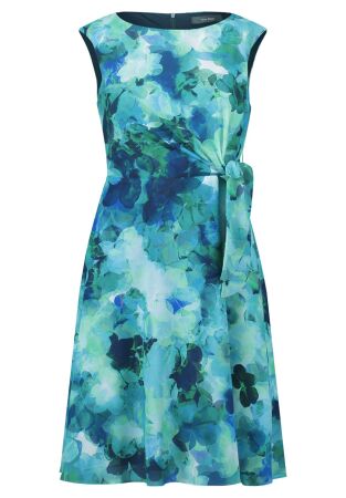 Kleid Kurz ohne Arm