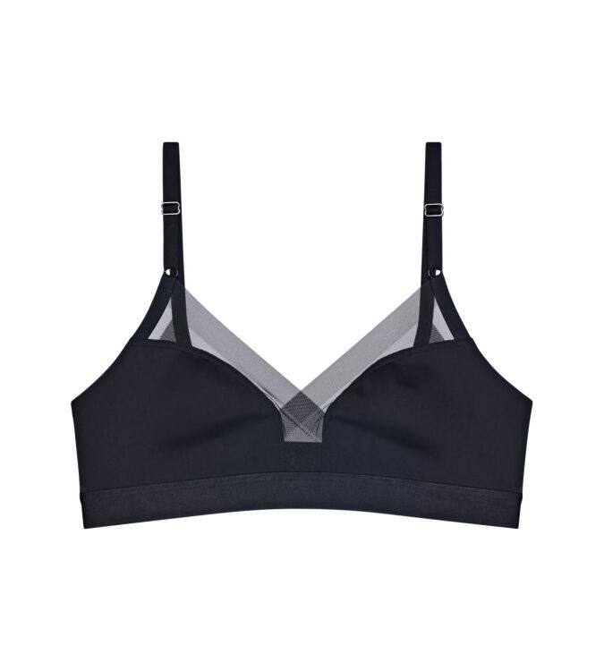 0004 BLACK