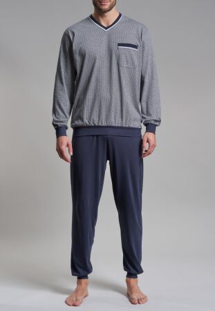 Pyjama, V-A., Bündchen