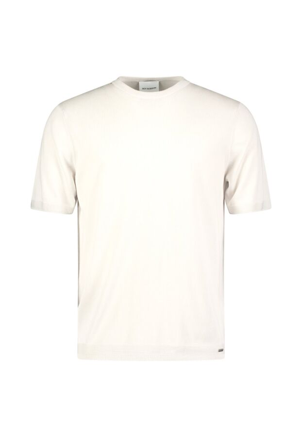 A104 WHITE