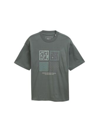 oversized printed t-shirt
