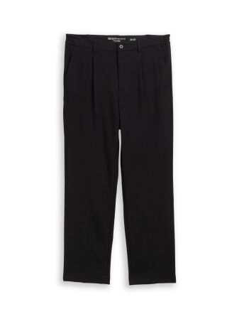 loose pants