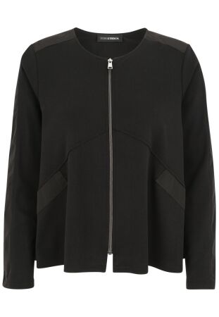 Jacke gewirkt