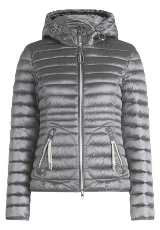 Jacke Watte