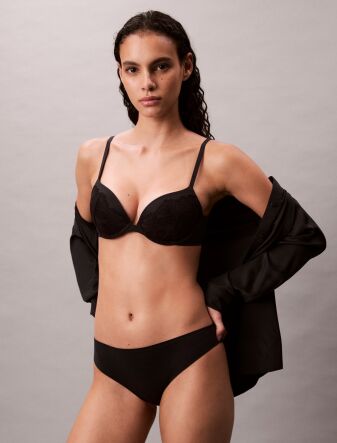 PUSH UP PLUNGE