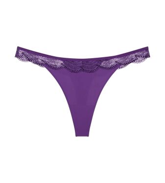 Triumph Comfort Glam String