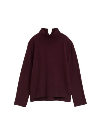 knit pullover with saddle shou