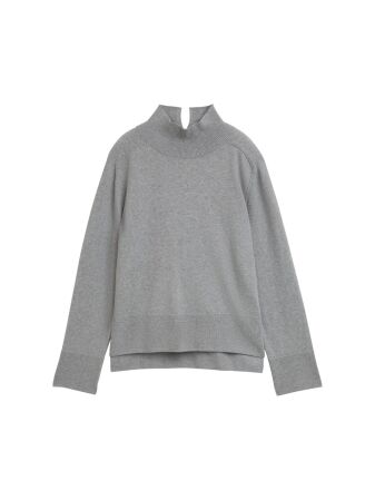 knit pullover with saddle shou